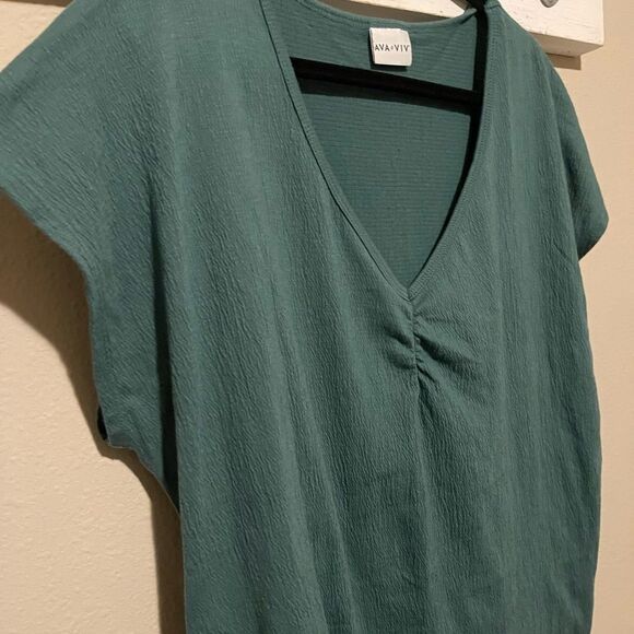 Ava & Viv - waffle knit v-neck light jade green top - Picture 2 of 7